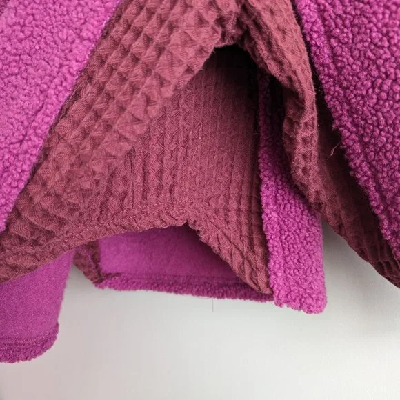 SOLD - BDG Kas Sherpa Mock Neck Fleece - Picture 10 of 10